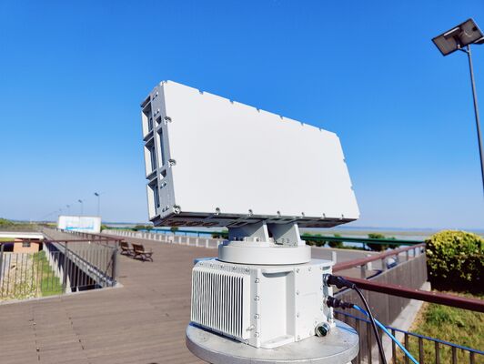 低高度標的監視レーダー